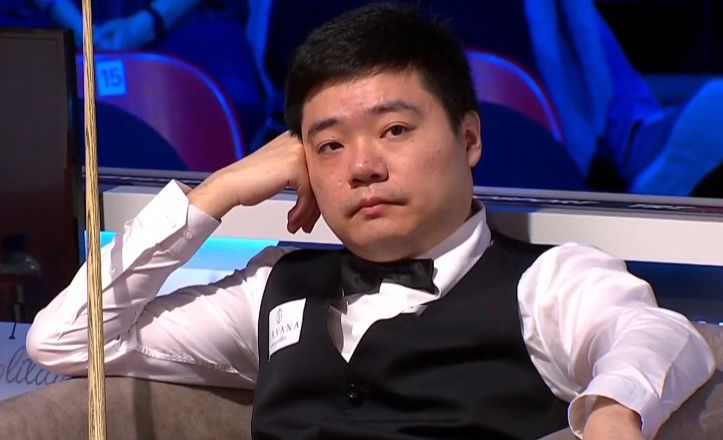 操屁股网站